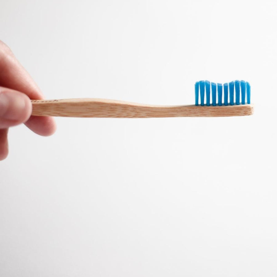 Bamboe Tandenborstel, een milieuvriendelijk alternatief voor plastic tandenborstels.